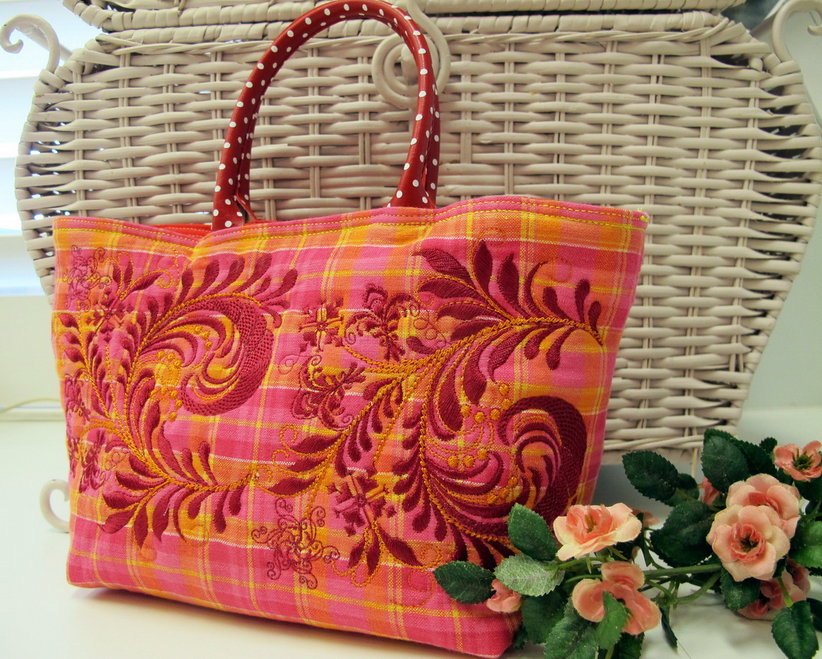 It's Nice Machine Embroidery Designs by Stitchingart. Artistic flower Pattern Bag.