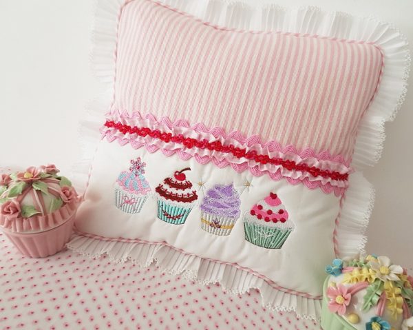 Candy love, machine embroidery designs, cushion, gingerbread house, cupcake, lollies, cherry, bag, purse, wall hanging, childrens, party, decorations,