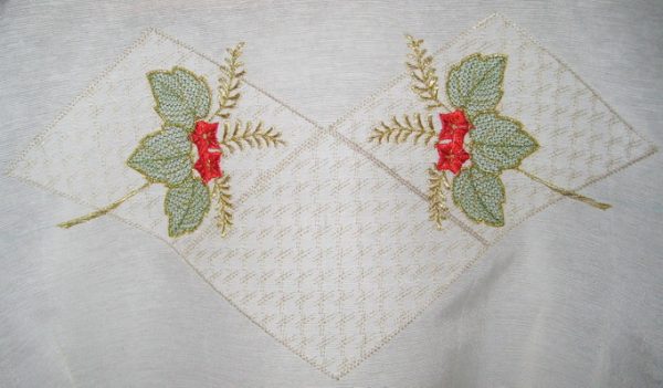 Hana, machine embroidery designs, lilly, flower, floral, leaves, bouquet, decorative, artistic, wall hanging, homewares, cushion, pillow, clothing, t-shirt, top, blouse, table runner, beatuiful