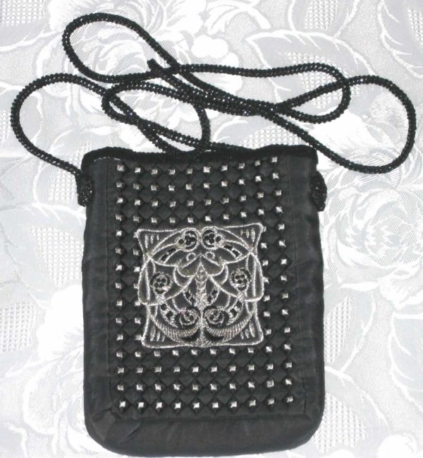 Yesterday, machine embroidery designs, patterns, artistic, decorative, bag, handbag, purse, wall hanging, home decor, homewares, placemat