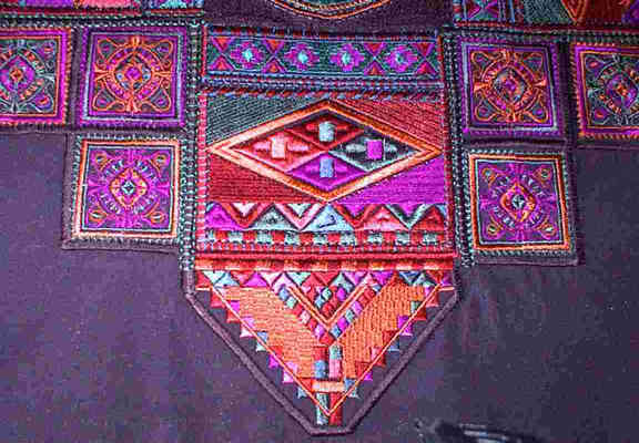 Inca, machine embroidery designs, Peru, South America, decorative, artistic, patterns, wall hanging, bag, handbag, bed linen, towel, homewares, clothing, shirt, t-shirt, gorgeous, aztec