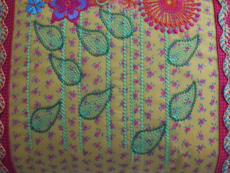 Bold and Beatiful Machine Embroidery Design Instructions