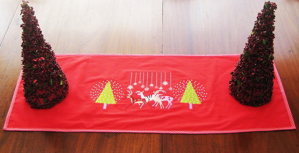 Christmas 2010 Machine Embroidery Design Instructions