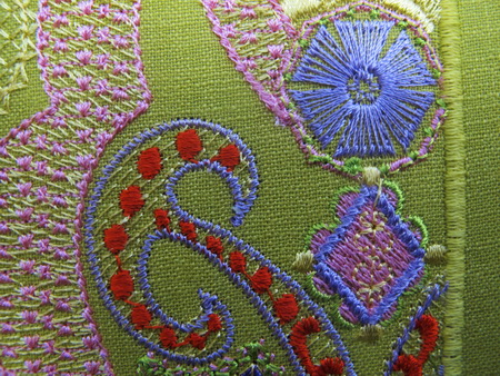 Saffron Machine Embroidery Design Instructions