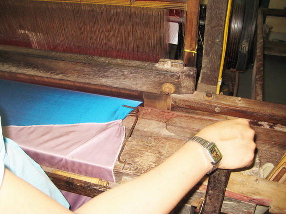 Making the silk blue for fabric